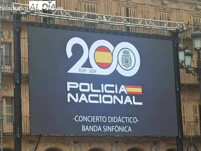 Foto 7 - Los ni&ntilde;os del colegio San Juan Bosco asisten al concierto de la Banda Sinf&oacute;nica de la Polic&iacute;a Nacional