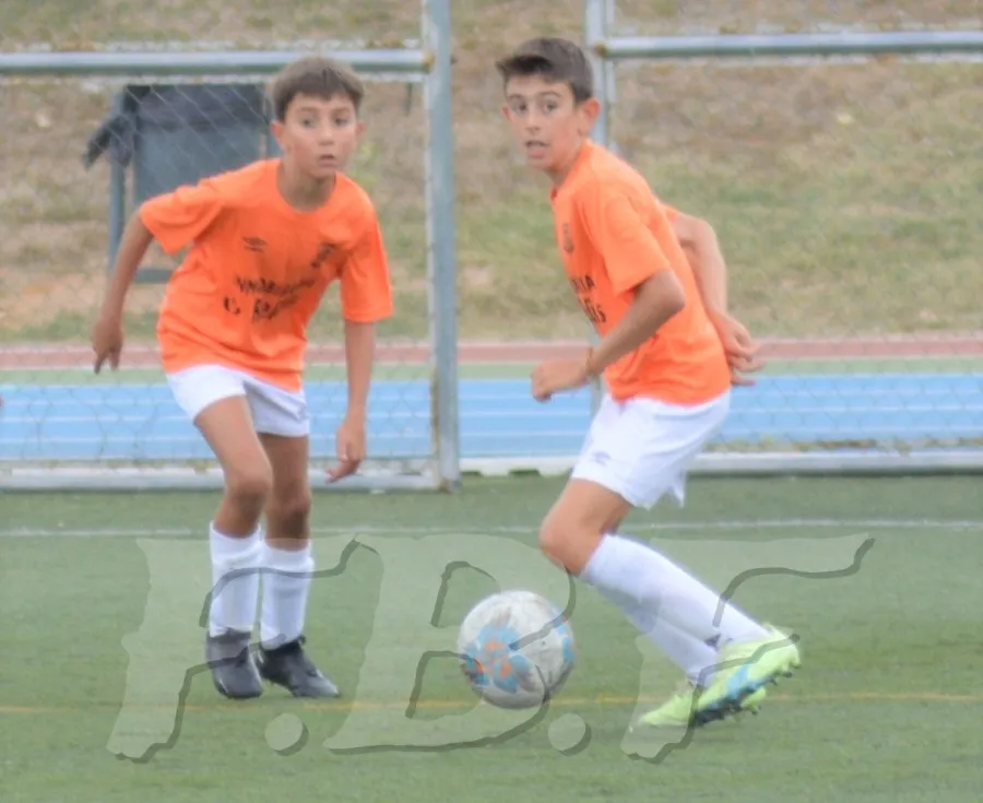 Foto 8 - Los equipos de F&uacute;tbol 7 del Ciudad Rodrigo CF disputan sus primeros amistosos de pretemporada