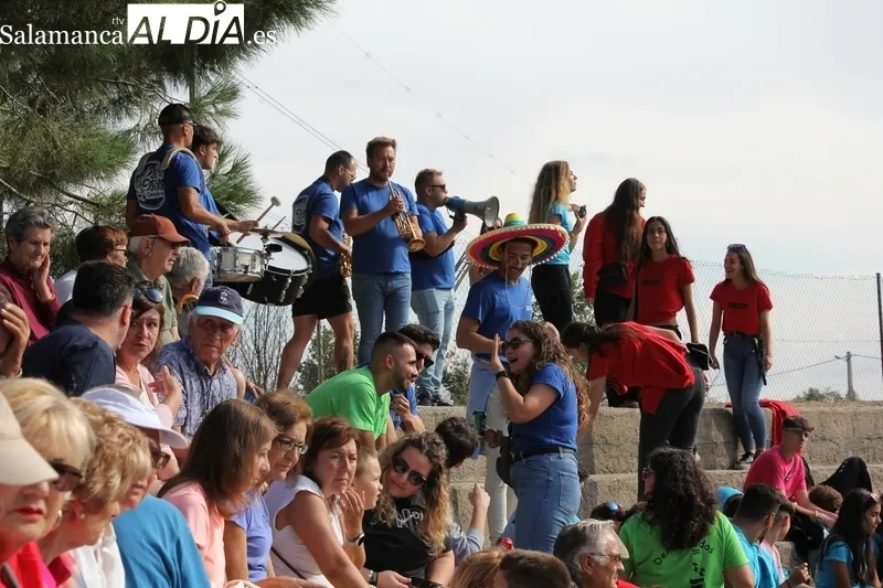 Primer encierro en las fiestas de Pereña de la Ribera / CORRAL
