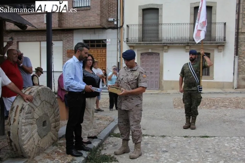 Exhibición de la Sección de Movimientos Floreados de la Guardia Real en Hinojosa de Duero / MARIBEL SÁNCHEZ 