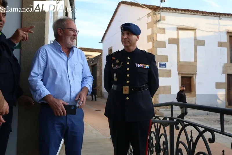 Ejercicios de la Guardia Real en Lumbrales / CORRAL