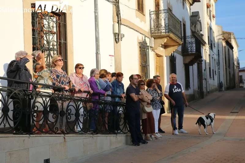 Ejercicios de la Guardia Real en Lumbrales / CORRAL