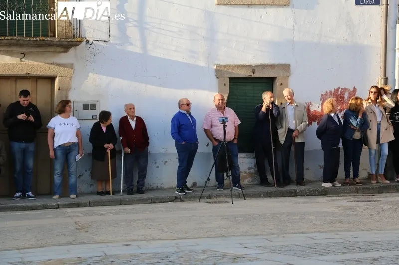 Ejercicios de la Guardia Real en Lumbrales / CORRAL