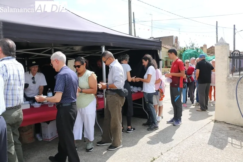 Comida solidaria en Bañobárez a beneficio de 'Los Niños del Maíz' / CORRAL 
