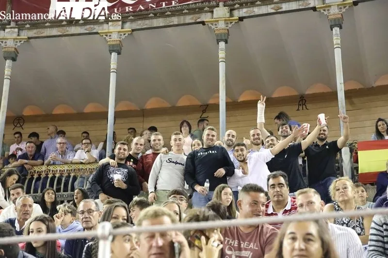 Foto 2 - El salmantino V&iacute;ctor Revesado, campe&oacute;n del concurso de recortes de La Glorieta
