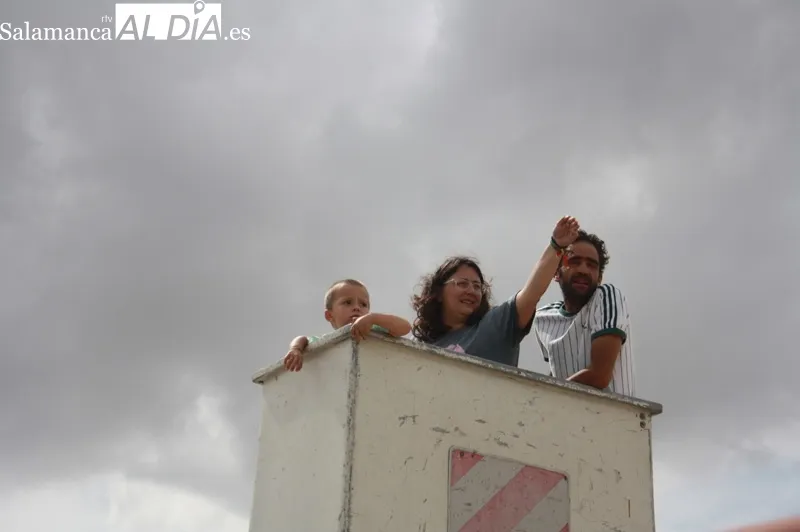 Macotera vivía este sábado el I Toro de Cajón en las fiestas de la virgen de la encina