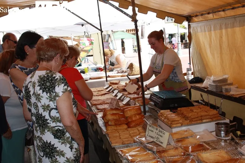 Las plazas de España y Constitución acogen la I Feria Agroalimentaria, Ecológica, Artesana y de proximidad