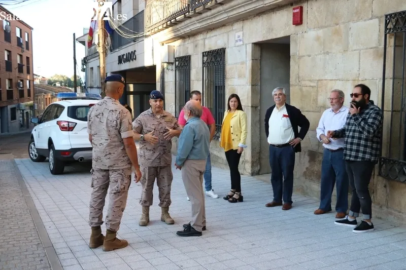 Ejercicios de la Guardia Real en Vitigudino / CORRAL Y SÁNCHEZ 