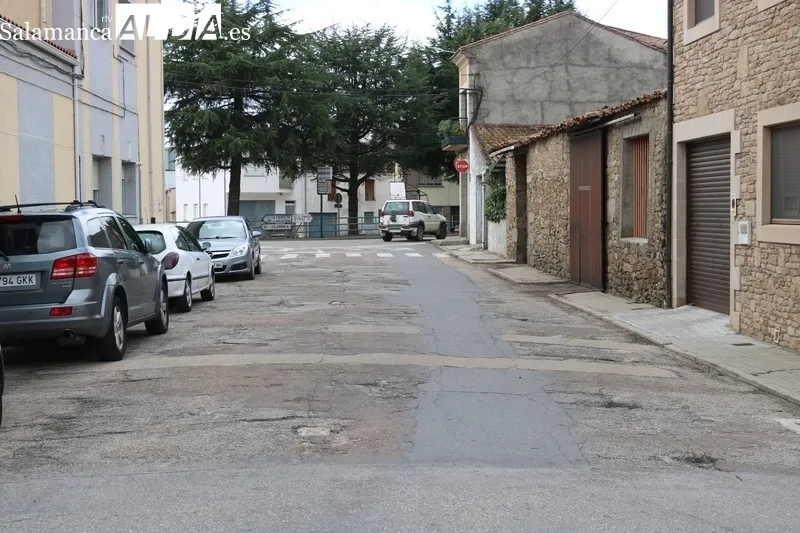 Calle Frontón / CORRAL