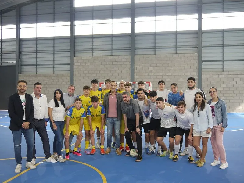 Foto 7 - Inaugurada la nueva pista multideporte de Carbajosa de la Sagrada