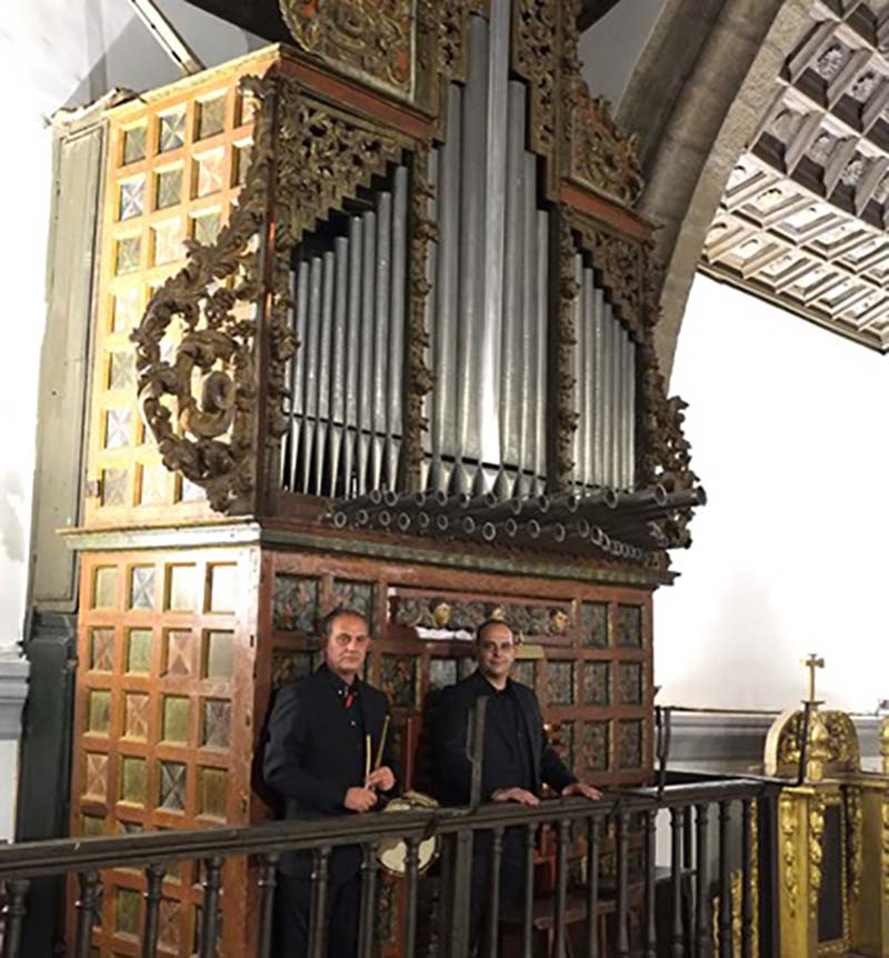 Foto 1 - Música de órgano y tamboril en honor a la Virgen del Castañar