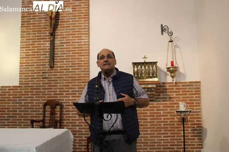 Foto 6 - Navales comienza sus fiestas con una ofrenda floral a su patrona&nbsp;