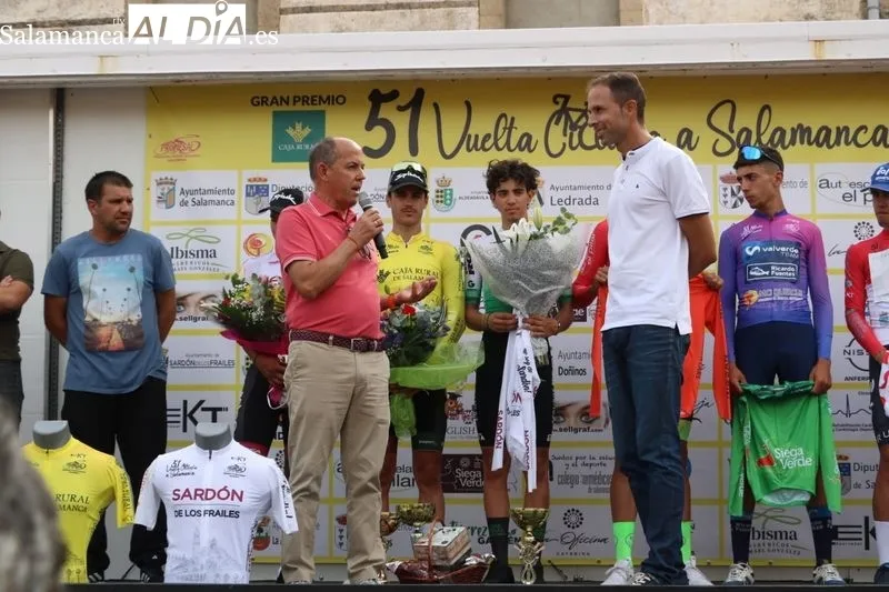 Foto 4 - David Dom&iacute;nguez vence en Aldead&aacute;vila en la primera etapa de la Vuelta Ciclista Salamanca