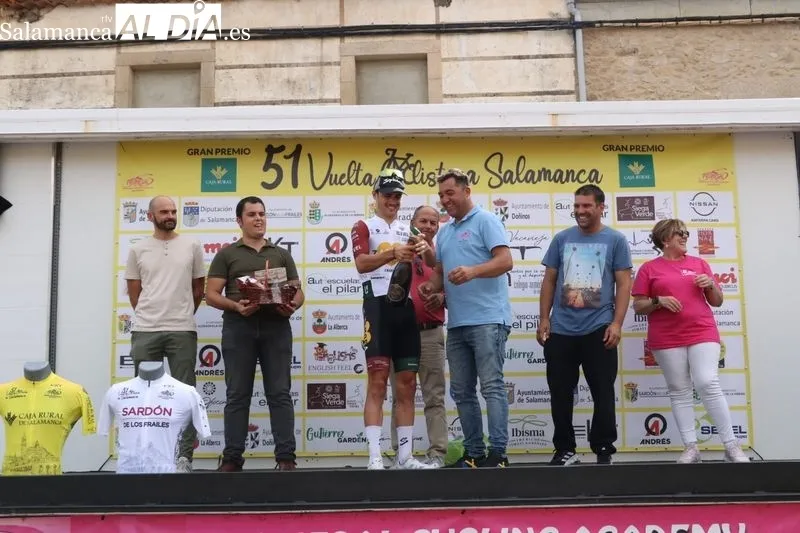 Foto 10 - David Dom&iacute;nguez vence en Aldead&aacute;vila en la primera etapa de la Vuelta Ciclista Salamanca