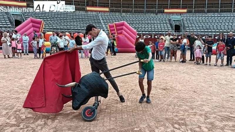 Imágenes de una jornada lúdica en La Glorieta. Fotos: Toni Sánchez