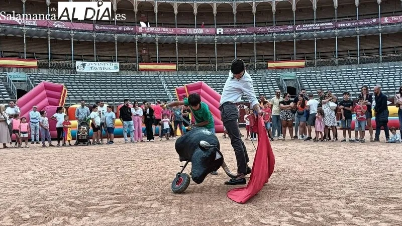 Imágenes de una jornada lúdica en La Glorieta. Fotos: Toni Sánchez