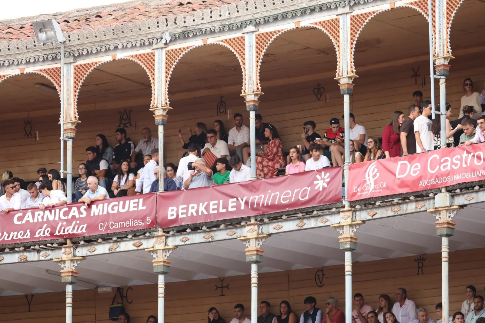 Foto 37 - Sergio Gal&aacute;n abre por primera vez en esta Feria la Puerta Grande de La Glorieta
