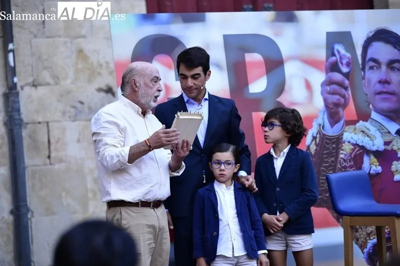 Foto 17 - Salamanca rinde homenaje a L&oacute;pez Chaves: "Aqu&iacute; empez&oacute; todo y aqu&iacute; acabar&aacute;"&nbsp;