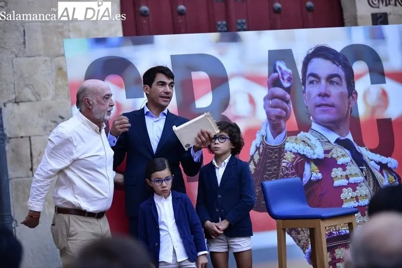 Foto 15 - Salamanca rinde homenaje a L&oacute;pez Chaves: "Aqu&iacute; empez&oacute; todo y aqu&iacute; acabar&aacute;"&nbsp;