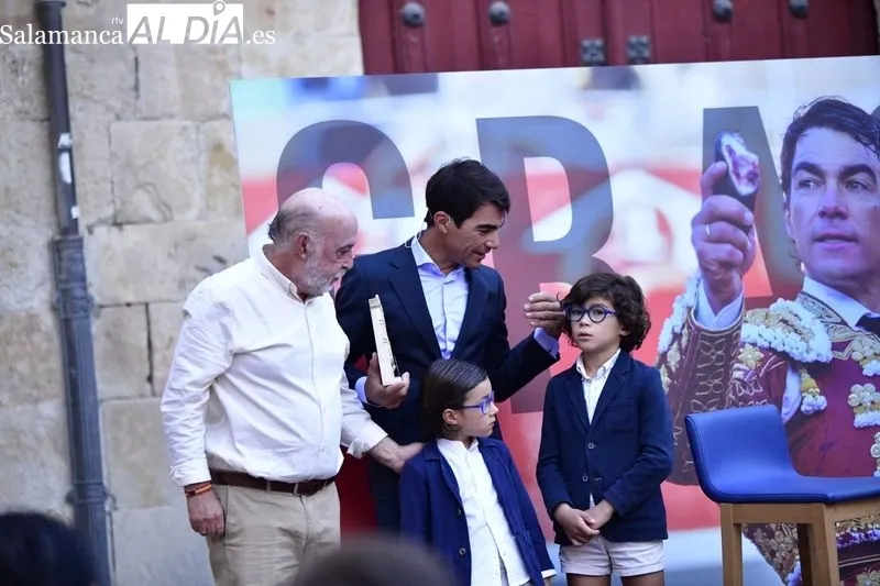Foto 14 - Salamanca rinde homenaje a L&oacute;pez Chaves: "Aqu&iacute; empez&oacute; todo y aqu&iacute; acabar&aacute;"&nbsp;