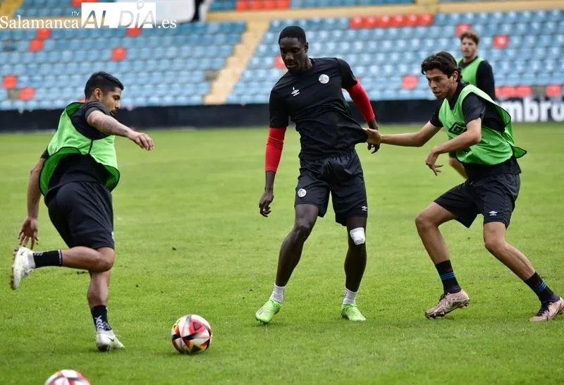 Foto 18 - El Salamanca UDS prepara el choque ante el Mirand&eacute;s B sin Jon Villanueva ni Alberto Dur&aacute;n