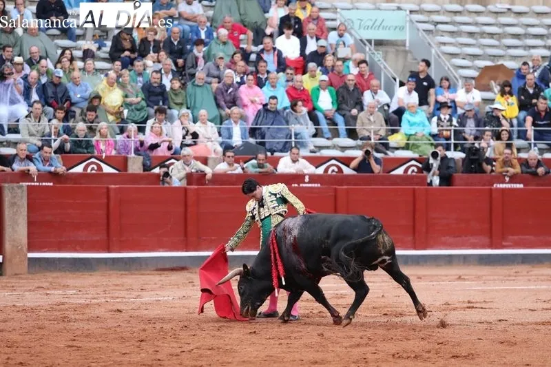 Foto 17 - Arrollador Ismael Mart&iacute;n en su debut en La Glorieta