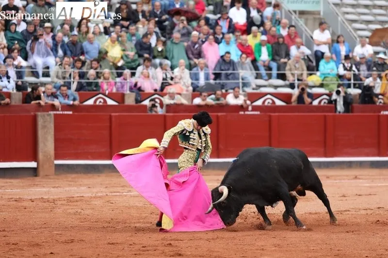 Foto 16 - Arrollador Ismael Mart&iacute;n en su debut en La Glorieta