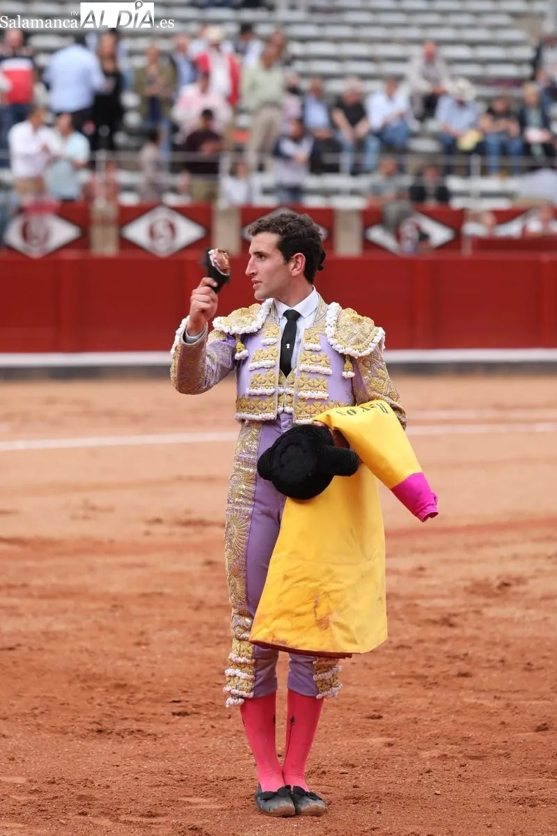 Foto 13 - Arrollador Ismael Mart&iacute;n en su debut en La Glorieta