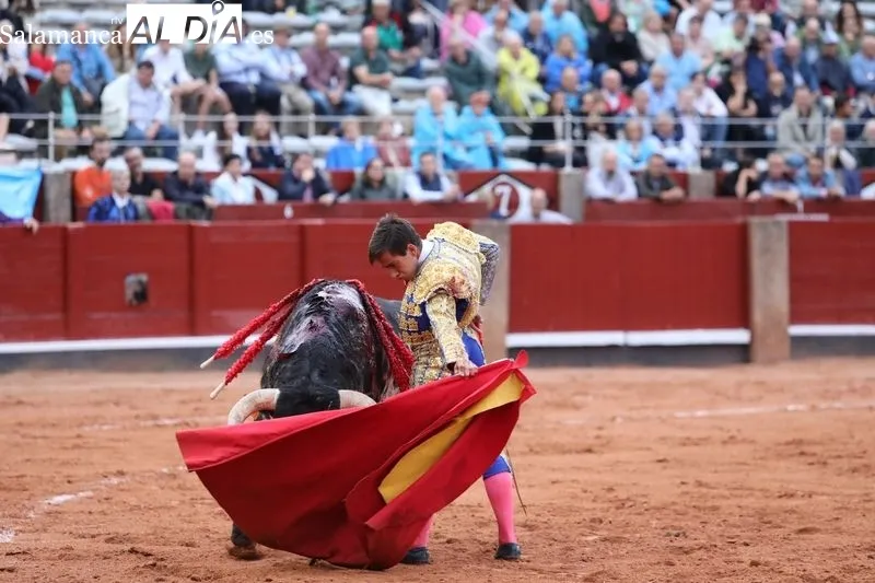 Foto 6 - Arrollador Ismael Mart&iacute;n en su debut en La Glorieta