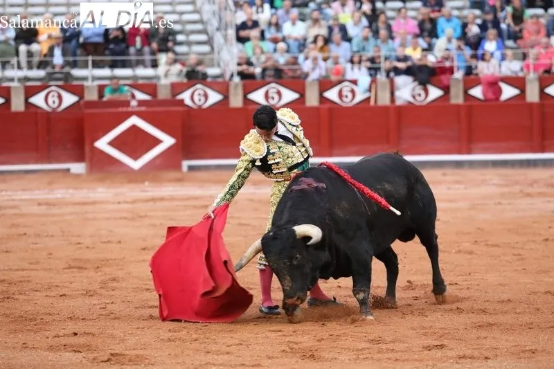 Foto 4 - Arrollador Ismael Mart&iacute;n en su debut en La Glorieta