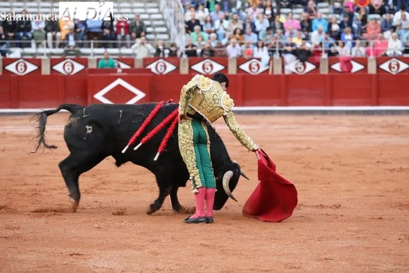 Foto 3 - Arrollador Ismael Mart&iacute;n en su debut en La Glorieta