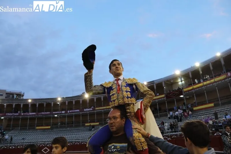 Foto 2 - Arrollador Ismael Mart&iacute;n en su debut en La Glorieta