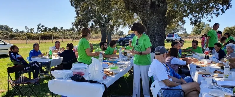 Encuentro anual de la Asociación de Vecinos de Majuges en Villavieja y Pedro Álvaro