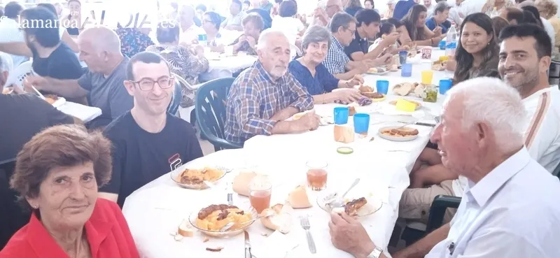 En Cerralbo inician las fiestas de las Madrinas con un contundente menú