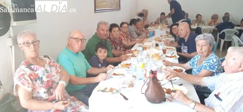 En Cerralbo inician las fiestas de las Madrinas con un contundente menú