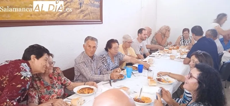 En Cerralbo inician las fiestas de las Madrinas con un contundente menú