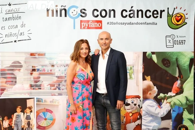 V Comida Solidaria contra el cáncer infantil de Pyfano. Fotos: David Sañudo