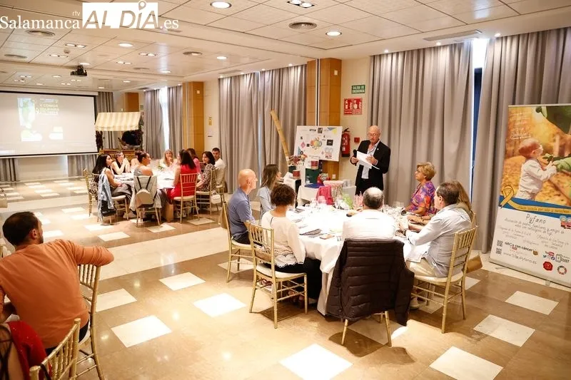 V Comida Solidaria contra el cáncer infantil de Pyfano. Fotos: David Sañudo