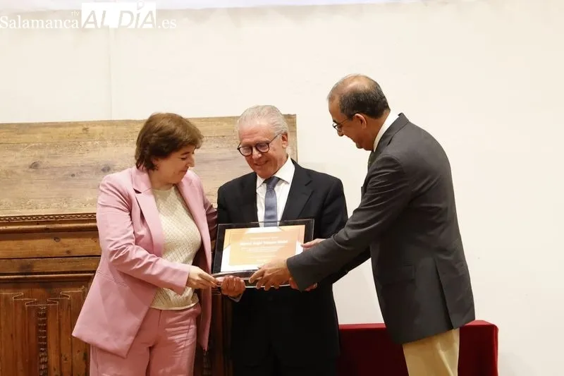 Homenaje en la USAL al profesor Manuel Ángel Vázquez Méndez. Foto de David Sañudo