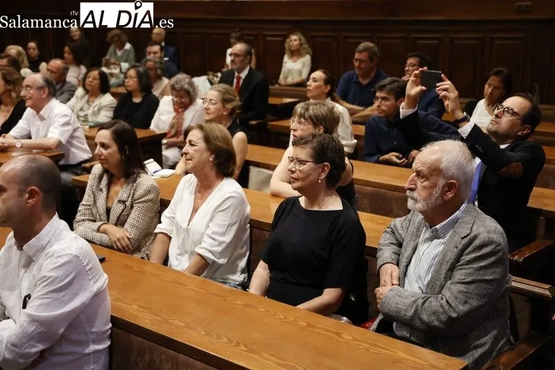 Presentación del libro-homenaje al profesor Gómez Asencio en el Aula Unamuno. Foto de David Sañudo