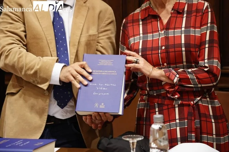 Presentación del libro-homenaje al profesor Gómez Asencio en el Aula Unamuno. Foto de David Sañudo