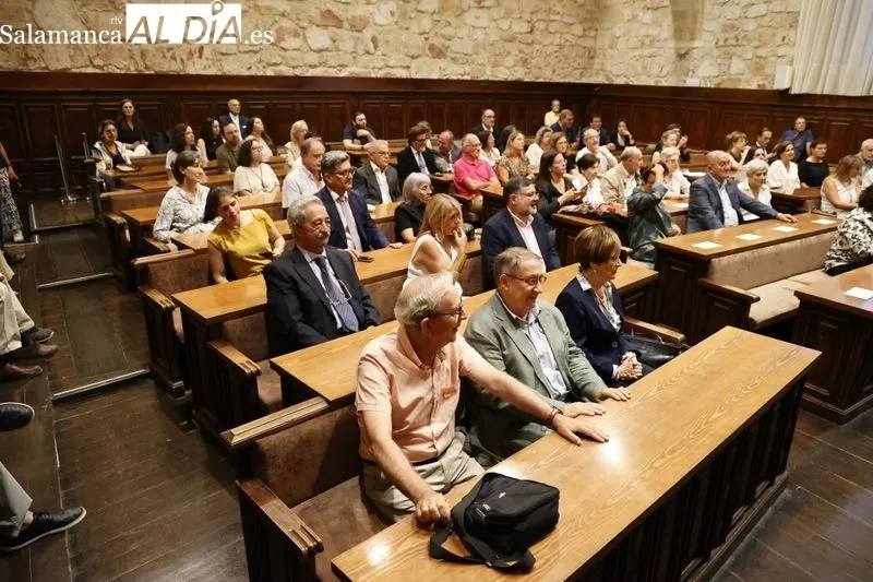 Presentación del libro-homenaje al profesor Gómez Asencio en el Aula Unamuno. Foto de David Sañudo