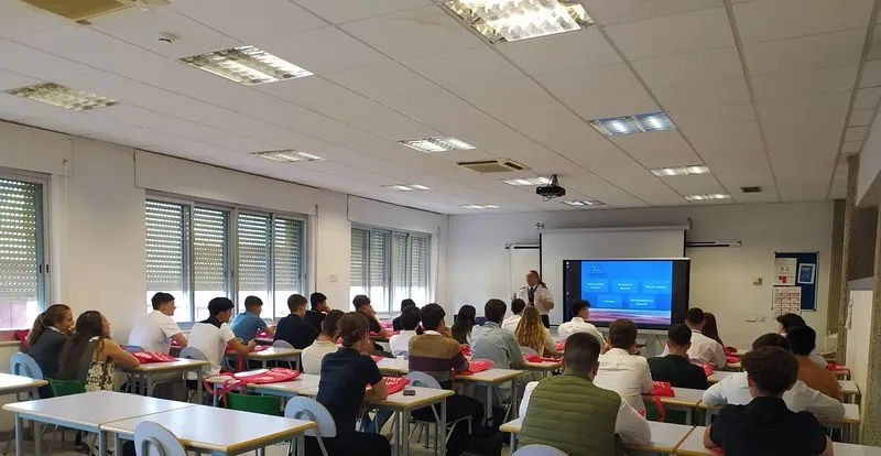 Foto 2 - La Escuela de Pilotos Adventia alza el vuelo con rumbo a un nuevo curso de excelencia aeron&aacute;utica