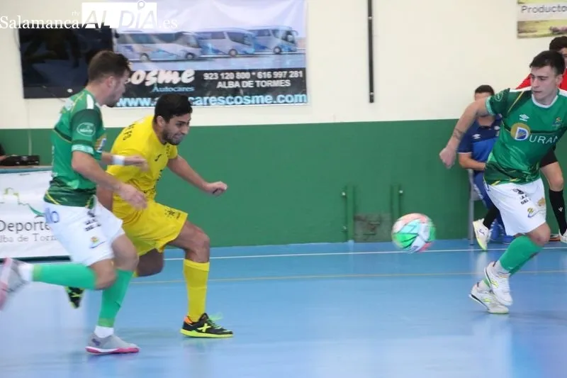 Foto 2 - El Stellae FS acaba con la imbatibilidad del Piensos Dur&aacute;n Albense (2-7)
