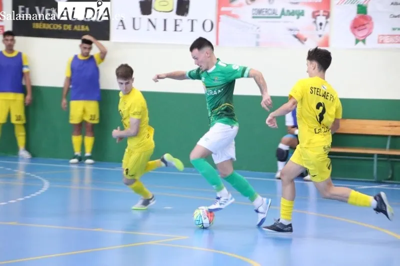 Foto 11 - El Stellae FS acaba con la imbatibilidad del Piensos Dur&aacute;n Albense (2-7)