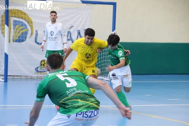 Foto 8 - El Stellae FS acaba con la imbatibilidad del Piensos Dur&aacute;n Albense (2-7)