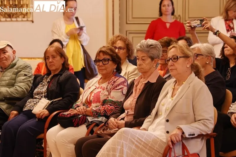 Acto en el Ayuntamiento de Salamanca con motivo del Día Mundial de Enfermos de Alzheimer. Foto de David Sañudo