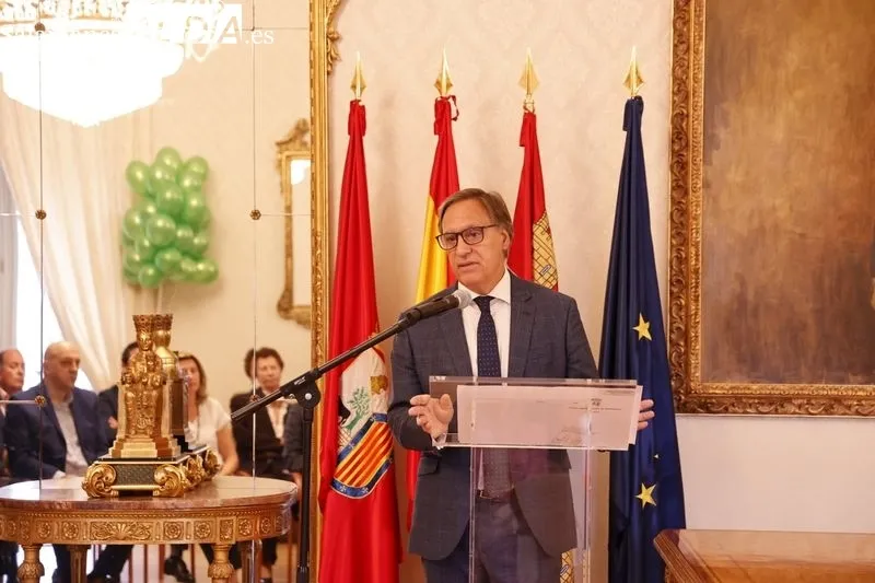 Acto en el Ayuntamiento de Salamanca con motivo del Día Mundial de Enfermos de Alzheimer. Foto de David Sañudo