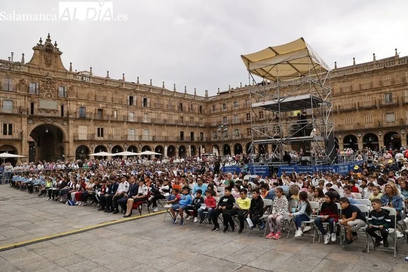 Concierto en la Plaza Mayor de la Banda de Música de la Policía Nacional. Foto de David Sañudo