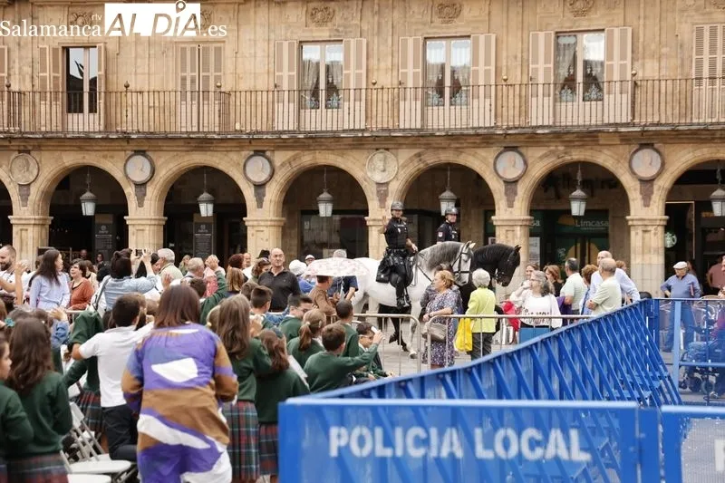 Concierto en la Plaza Mayor de la Banda de Música de la Policía Nacional. Foto de David Sañudo
